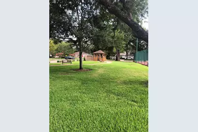 10310 Chevy Chase Drive, Houston, TX 77042 - Photo 35