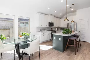 4334 Millers Creek Ln, Manvel, TX 77578 - Photo 11