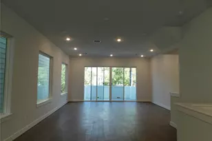 4223 Eli St, Houston, TX 77007 - Photo 9