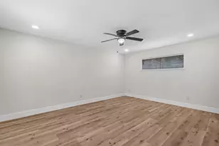 8511 De Moss Dr, Houston, TX 77036 - Photo 21