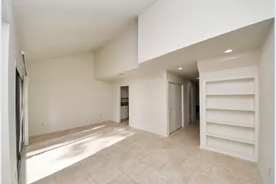 1059 Country Place Dr Drive #1059, Houston, TX 77079 - Photo 3