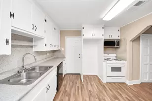 2221 Camille St, Pasadena, TX 77506 - Photo 9