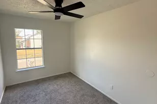 402 Tresvant Dr, Houston, TX 77598 - Photo 19