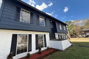 402 Tresvant Dr, Houston, TX 77598 - Photo 1