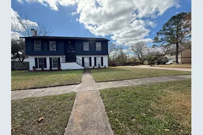 402 Tresvant Drive, Houston, TX 77598 - Photo 3