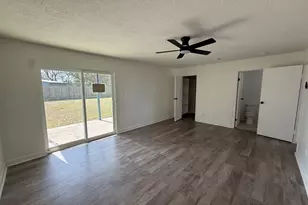 402 Tresvant Dr, Houston, TX 77598 - Photo 35