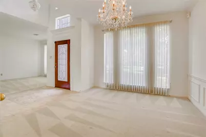 16923 Meadowleigh Court, Sugar Land, TX 77479 - Photo 7