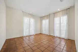 802 Briar Ridge Dr, Houston, TX 77057 - Photo 17