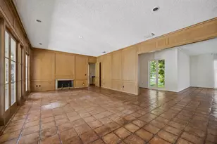 802 Briar Ridge Dr, Houston, TX 77057 - Photo 15