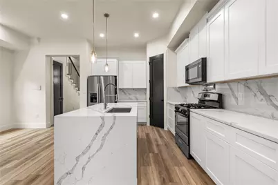 7901 Grandview Street, Houston, TX 77051 - Photo 5