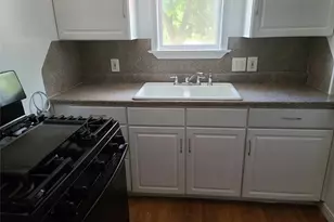 410 N Ave D, Humble, TX 77338 - Photo 7