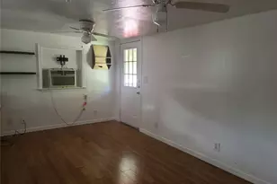 410 N Ave D, Humble, TX 77338 - Photo 3