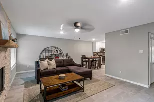 1669 W Sam Houston Pkwy S, Houston, TX 77042 - Photo 13