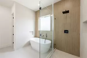 1122 E 27th St, Houston, TX 77009 - Photo 27