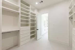 1122 E 27th St, Houston, TX 77009 - Photo 29