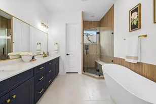 1329 W 22nd St, Houston, TX 77008 - Photo 13