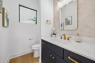 1329 W 22nd St, Houston, TX 77008 - Photo 23