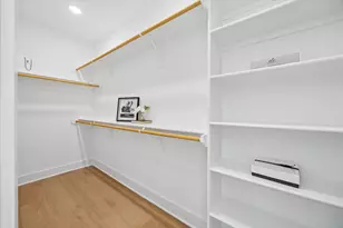 1329 W 22nd St, Houston, TX 77008 - Photo 17