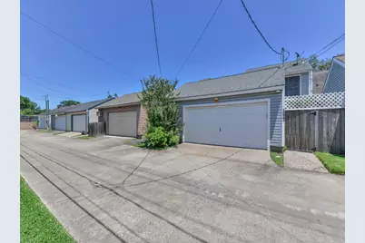 9406 Bassoon Drive, Houston, TX 77025 - Photo 25