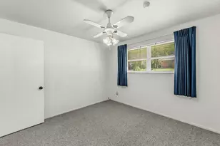 1797 Sh 30 E, Huntsville, TX 77320 - Photo 33