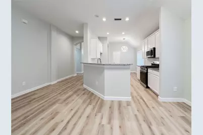 27 Auburn Path Drive, The Woodlands, TX 77382 - Photo 17