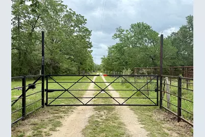 6811 Mockingbird Road, Flatonia, TX 78941 - Photo 31