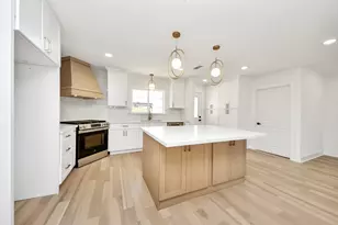 1715 Fawnhope Dr, Houston, TX 77008 - Photo 23