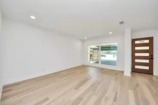 1715 Fawnhope Dr, Houston, TX 77008 - Photo 17
