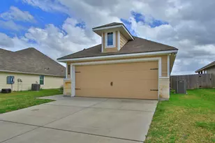 250 Brock's Ln, Montgomery, TX 77356 - Photo 3