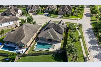 8914 Vineyard Valley Court, Tomball, TX 77375 - Photo 7