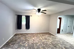 803 Glen Hollow Dr, Conroe, TX 77385 - Photo 9