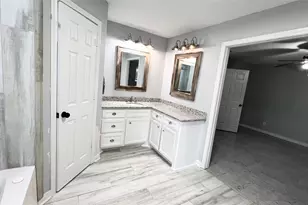 803 Glen Hollow Dr, Conroe, TX 77385 - Photo 13