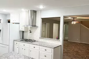 803 Glen Hollow Dr, Conroe, TX 77385 - Photo 5