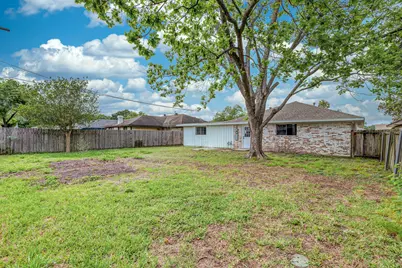 1109 E Columbia Lane, Deer Park, TX 77536 - Photo 23