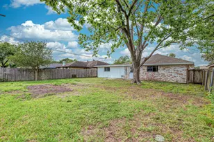 1109 E Columbia Ln, Deer Park, TX 77536 - Photo 23