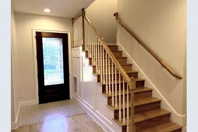 4034 Tartan Lane, Houston, TX 77025 - Photo 9