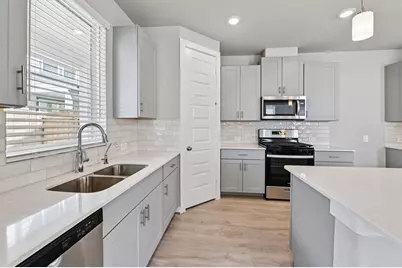 4212 Farm Hollow Street, Houston, TX 77080 - Photo 9