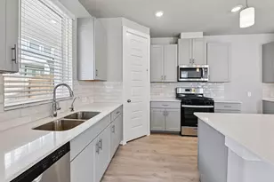 4212 Farm Holw St, Houston, TX 77080 - Photo 9