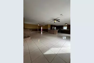 5811 E S F Austin Road, Jones Creek, TX 77541 - Photo 9