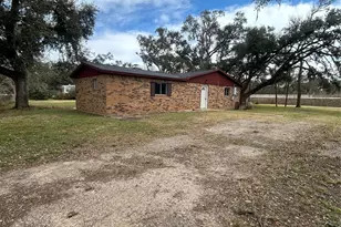 5811 E S F Austin Rd, Jones Creek, TX 77541 - Photo 1