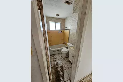 11219 Newbrook Drive, Houston, TX 77072 - Photo 9