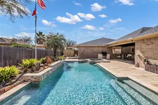 2301 St Patrick Ln, Deer Park, TX 77536 - Photo 29