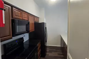 17471 Red Oak Dr, Houston, TX 77090 - Photo 3
