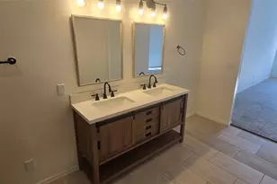 17471 Red Oak Dr, Houston, TX 77090 - Photo 15