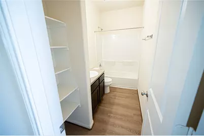 10730 Nathaniel Valley Path, Houston, TX 77016 - Photo 11