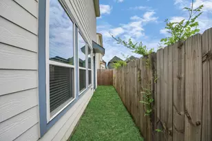 2119 Esther Dr, Houston, TX 77088 - Photo 37