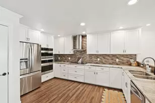 2 Mariner Village Dr, Seabrook, TX 77586 - Photo 15