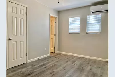 6702 Fulton St #7, Houston, TX 77022 - Photo 5