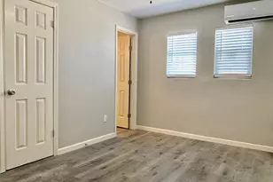 6702 Fulton St, Houston, TX 77022 - Photo 5