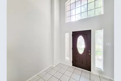 19726 Lindenfield Court, Katy, TX 77449 - Photo 5